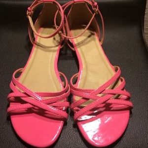 Gap sandals