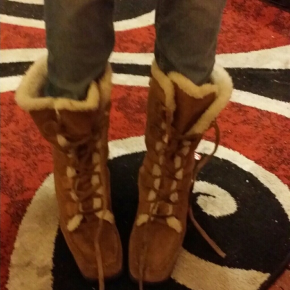 Boots - Picture 4 of 4