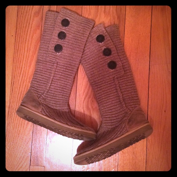 Sweater Ugg Boots