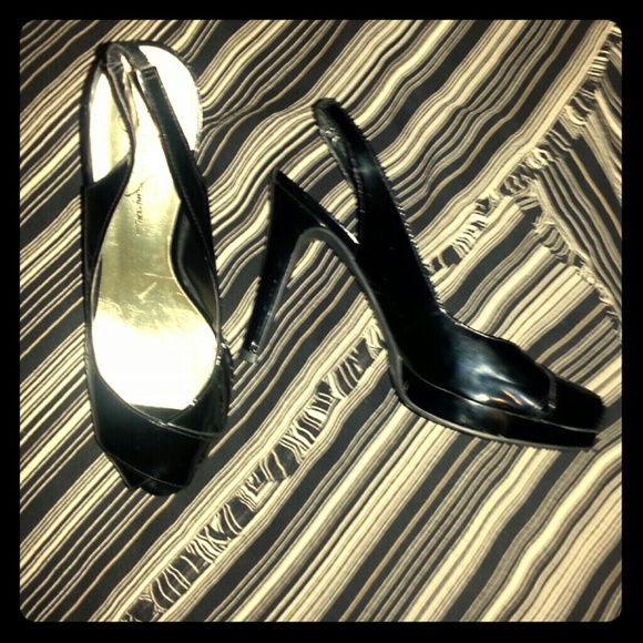 Jessica Simpson patent peep toes