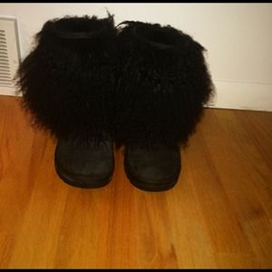 Ugg Sheepskin Cuff Black Boots (Women's) BRAND NEW