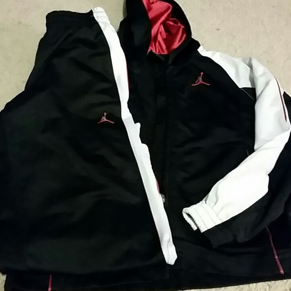 Jordan sweat suit outfit