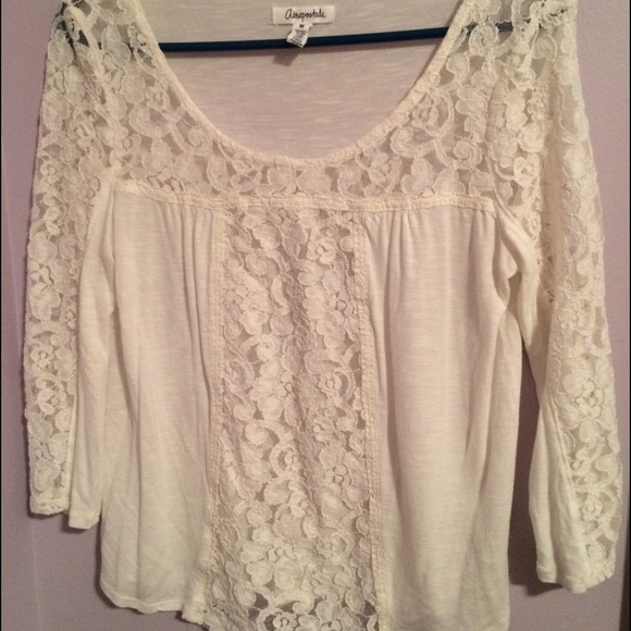 Ivory lace top🚫sold🚫