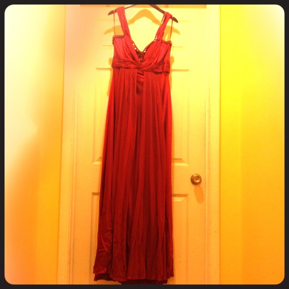 Marc Bouwer Glamit 100% silk evening gown
