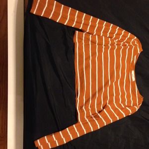 Long sleeve crop top