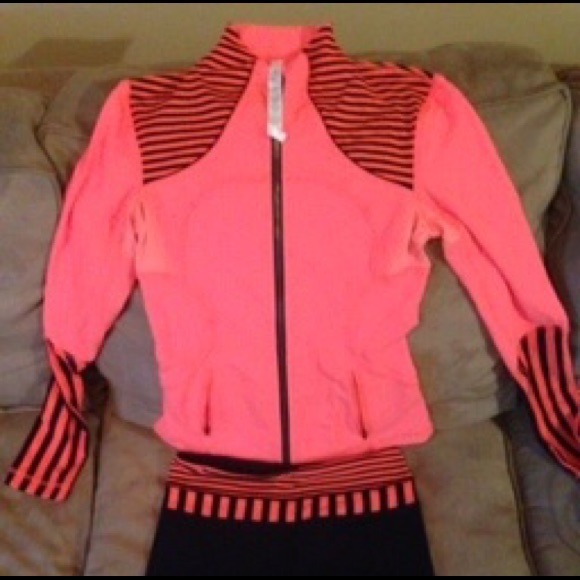 Lululemon Size 4 Jacket - perfect condition!