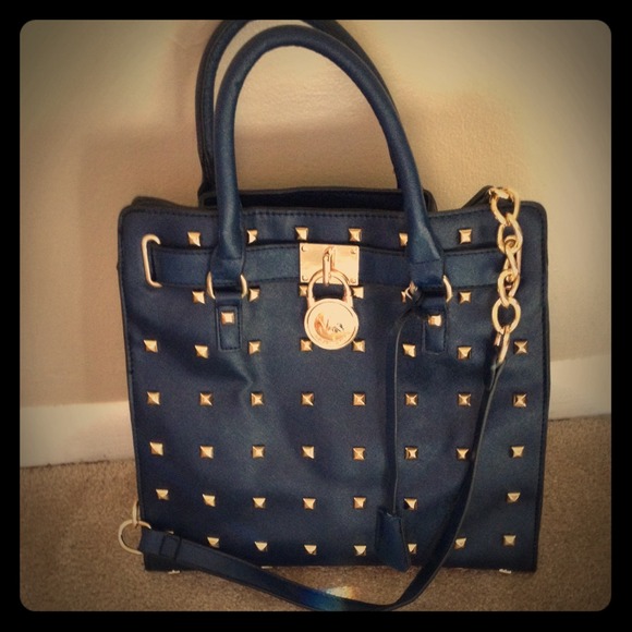 MK HAMILTON STUD TOTE NAVY COLOR NEW