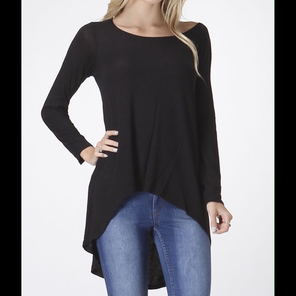 Sweaters - HEART AND HIPS - Black Sweater