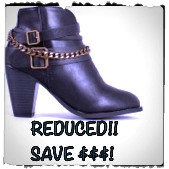 Dollhouse Shoes - Ankle boot with belts & chain.