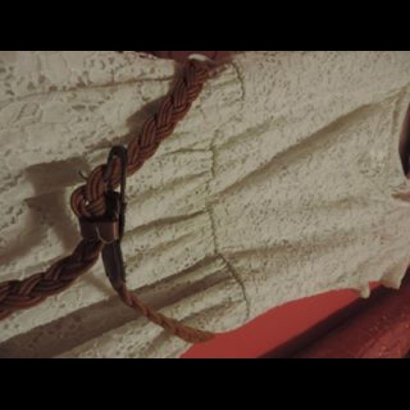 White lace dress - Picture 3 of 3