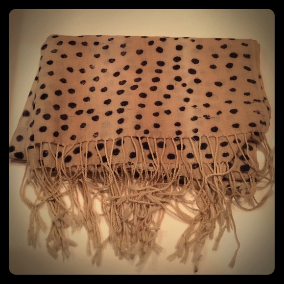 Tan and black spotty pashmina - Picture 1 of 3