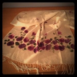 Cream and purple floral pashmina shawl