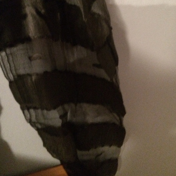 Black sheer silk scarf - Picture 2 of 3