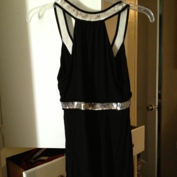 black top - Picture 2 of 2