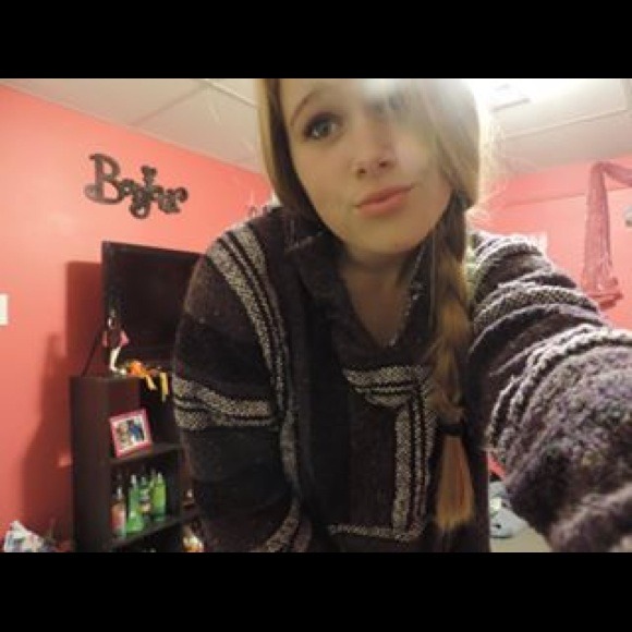 Sweater - Picture 2 of 2