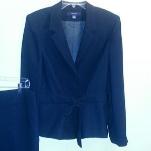 Navy pant suit...jacket w/front tie belt & pockets