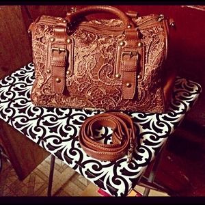 Steve Madden handbag w/optional crossbody straps