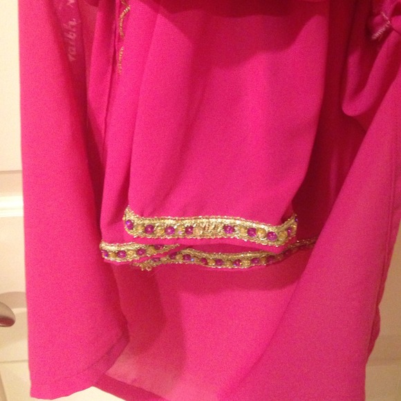 Salwar suit - Picture 3 of 3