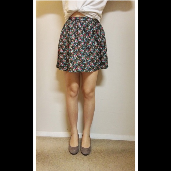 F21 floral skirt