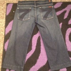 7 for all mankind Dojo Capris size 27