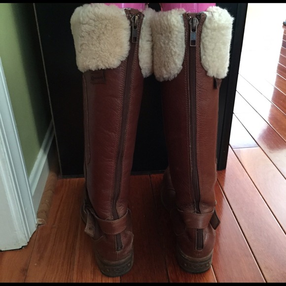 ❌❌SOLD❌❌Ugg Boots size 9 - Picture 3 of 3
