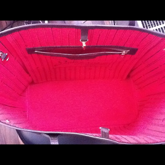 100% Authentic LV Never Full MM - Picture 2 of 3