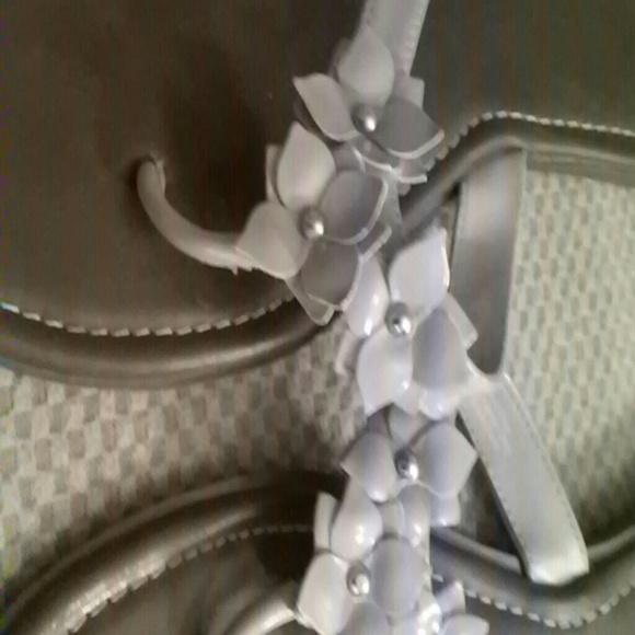 Purple stappy sandals - Picture 3 of 4