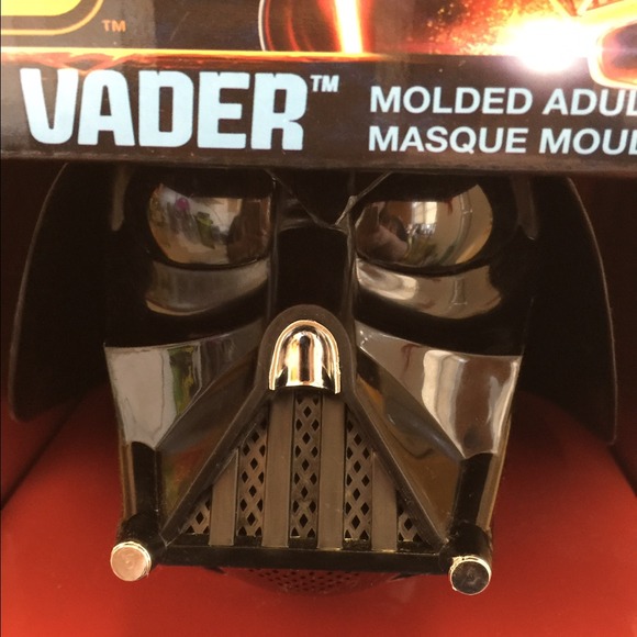 Darth Vader mask - Picture 4 of 4