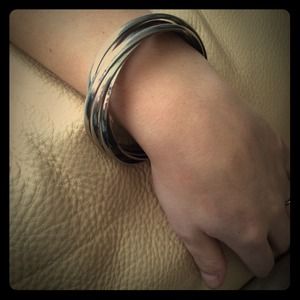 Super cute bracelet!
