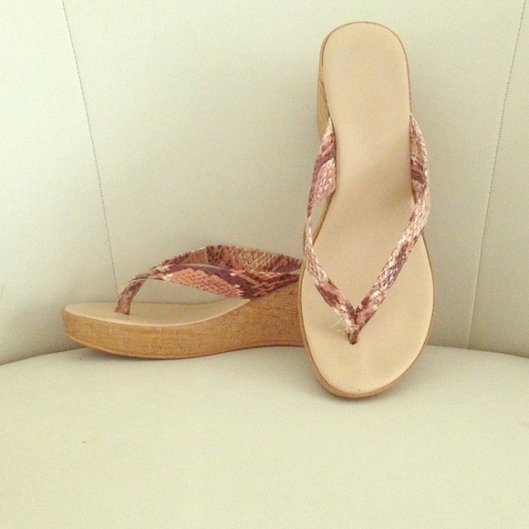 Mila Paoli wedge sandal