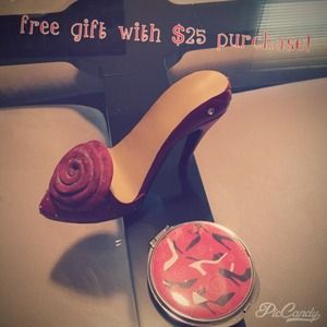 🎁 Free gift with $25 purchase!