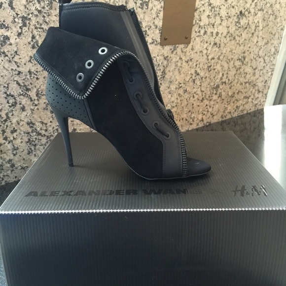 Alexander Wang x H&M Scuba Boots Size 9.5 *GONE*