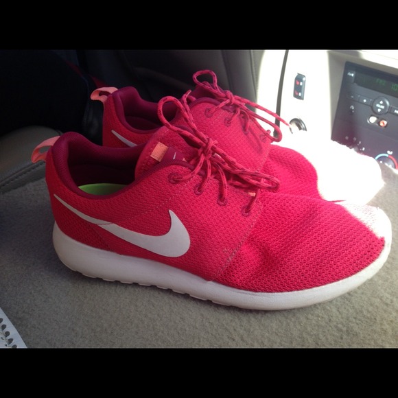 Nike Roshe Runs