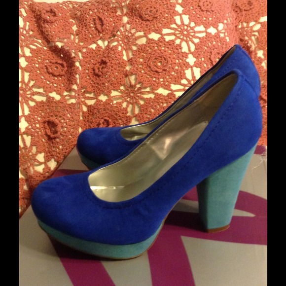 Shoe bundle - Picture 2 of 3