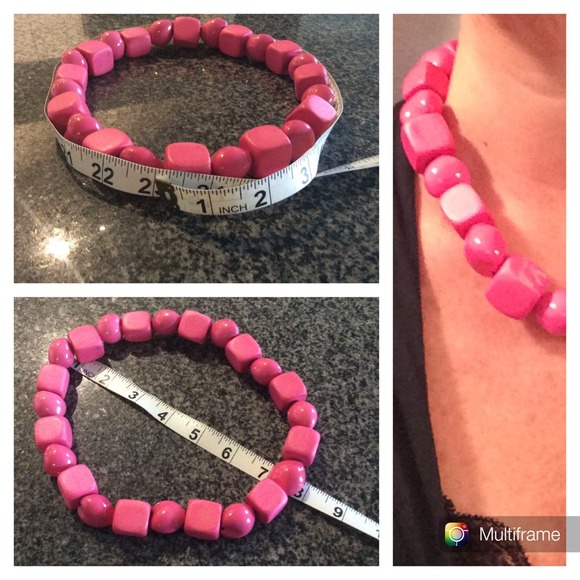 🌺 3/$23 Pink Statement Necklace - Picture 2 of 4