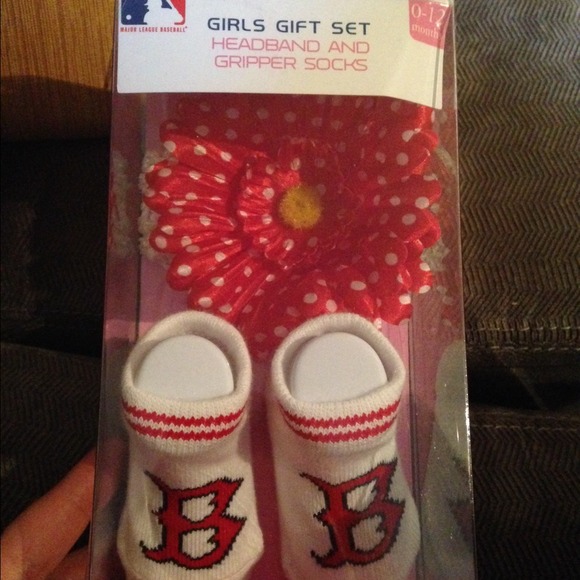 💥FLASH SALE💥Baby Red Sox Gear