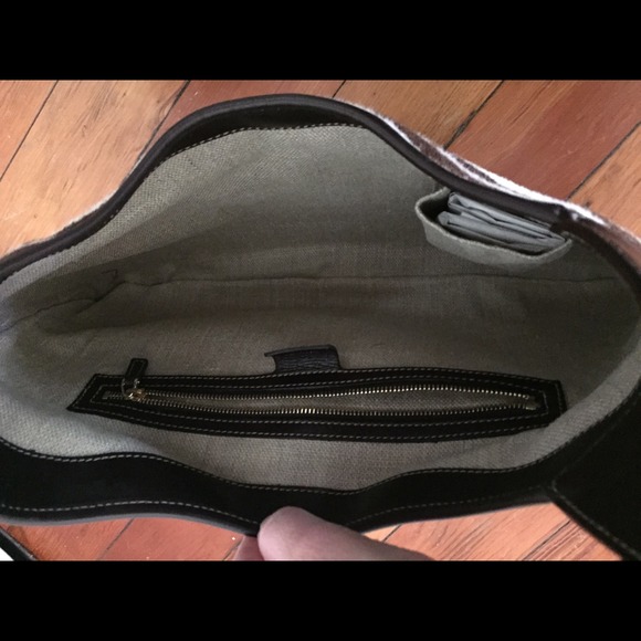 Authentic Gucci Purse - Picture 4 of 4