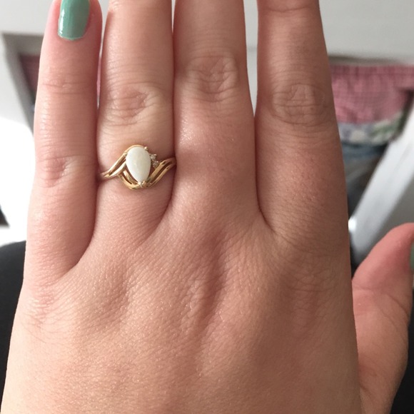 Opal ring