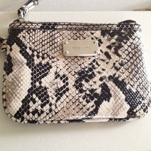 Nine West snakeskin wristlet brand new!!
