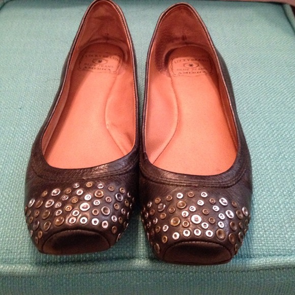 Lucky brand black flats