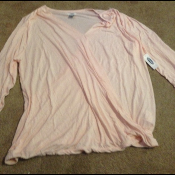 old navy shirt