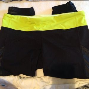 Lululemon Lime Green & Black Crop Pant