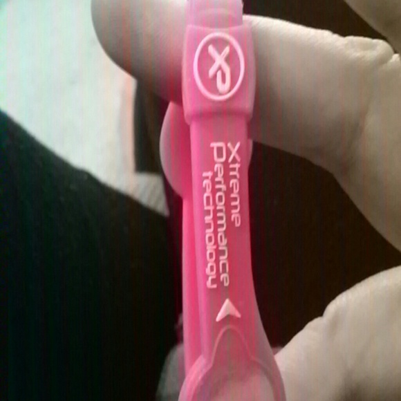 Pink band - Picture 3 of 3