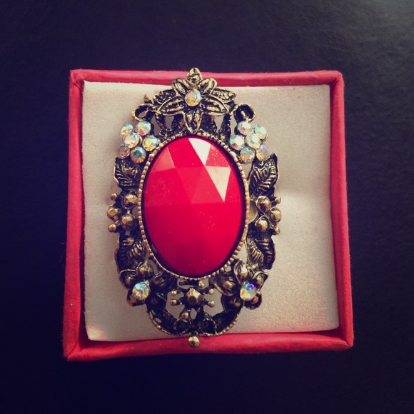Jewelry - Adjustable Vintage Brass Ring w/ Red Centerpiece