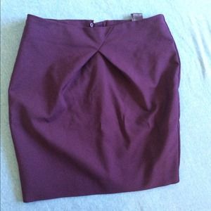 H&M purple skirt with pleating