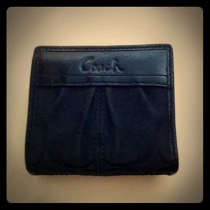Authentic Coach wallet EUC