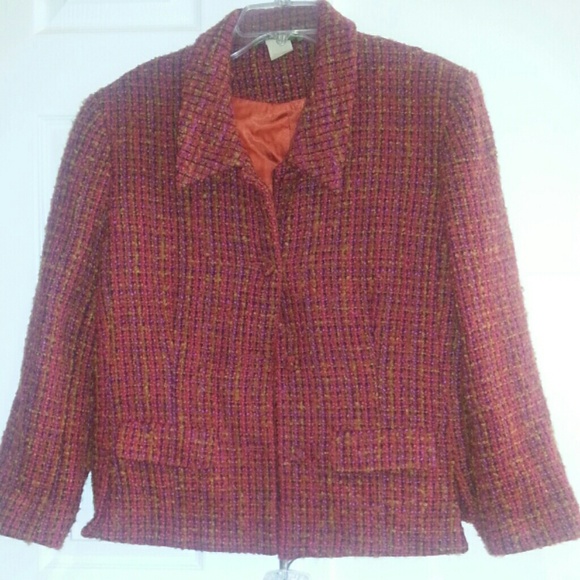 Suit - Picture 3 of 4