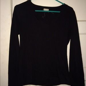 Long sleeve black V neck