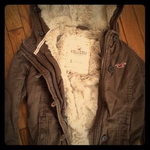 FLASH SALE Hollister jacket ⚡️⚡️