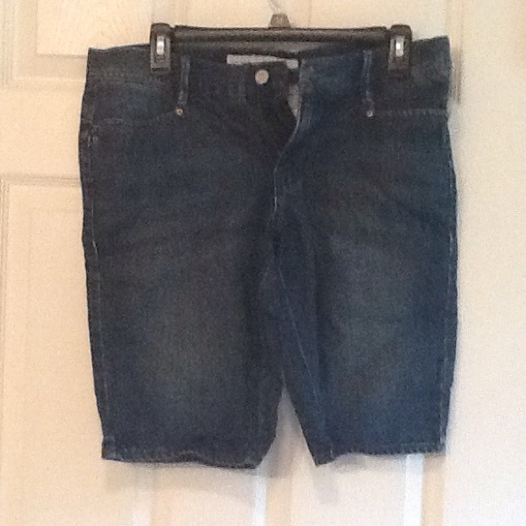 Old navy Bermuda shorts